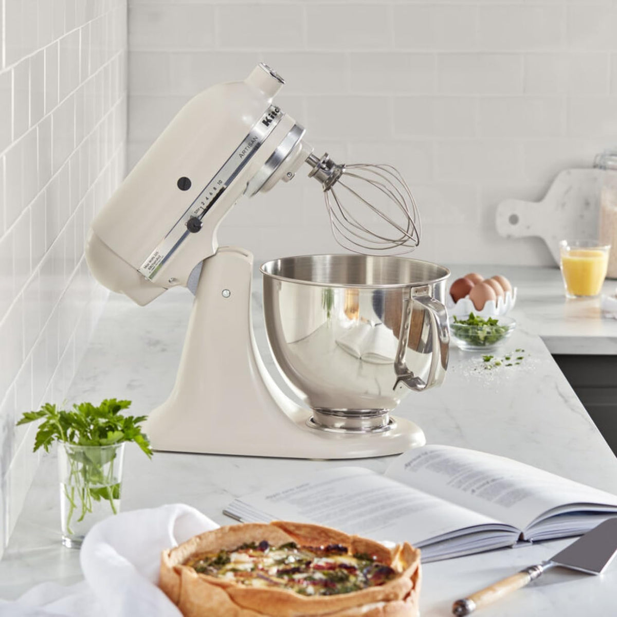 Robot pâtissier KitchenAid Artisan 4,8L – Beige