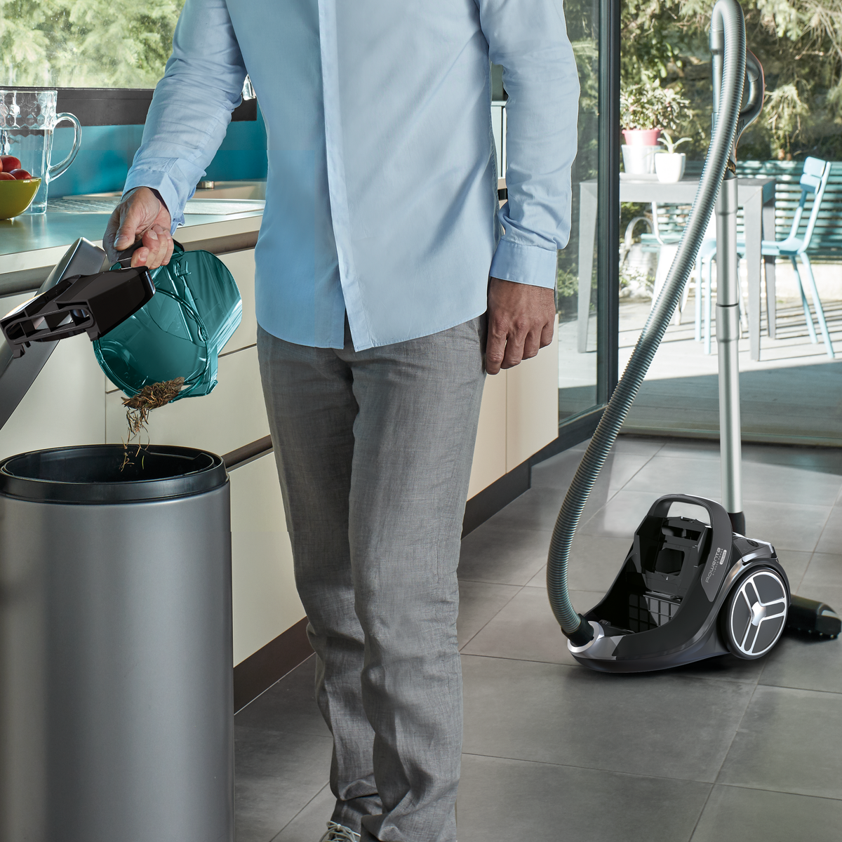 Aspirateur Rowenta Silence Force Cyclonic RO7212, vue 2