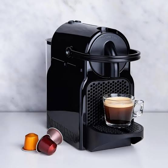 Machine à café à capsules Nespresso Inissia 19 bars